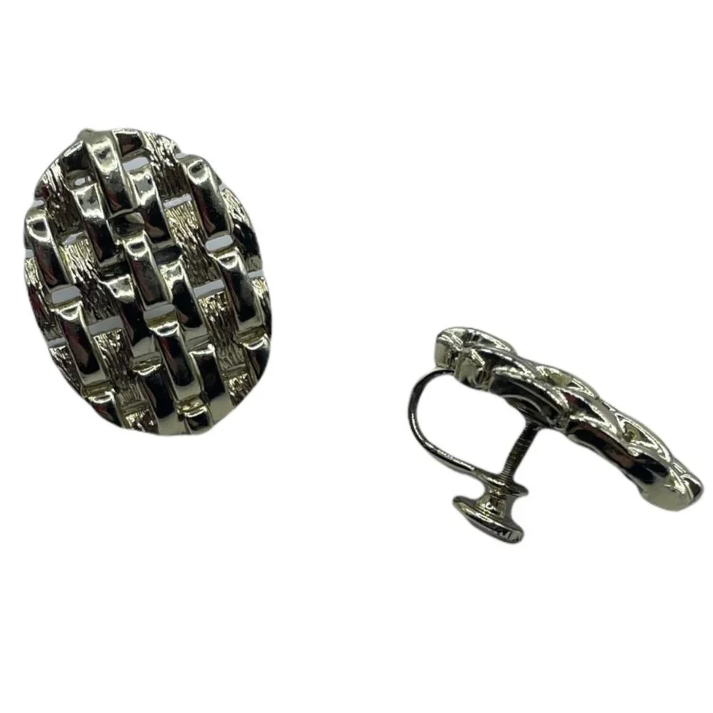 𝅺VINTAGE Coro Jewelry Screw Back Earrings Clip On Gold Tone Waffle